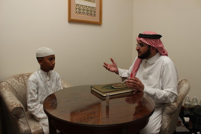 بالصور.. أصغر المشاركين سناً في المسابقة الدولية القرآنية