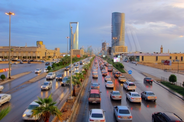 شاهد بالصور .. هكذا بدت الرياض بعد زخات المطر