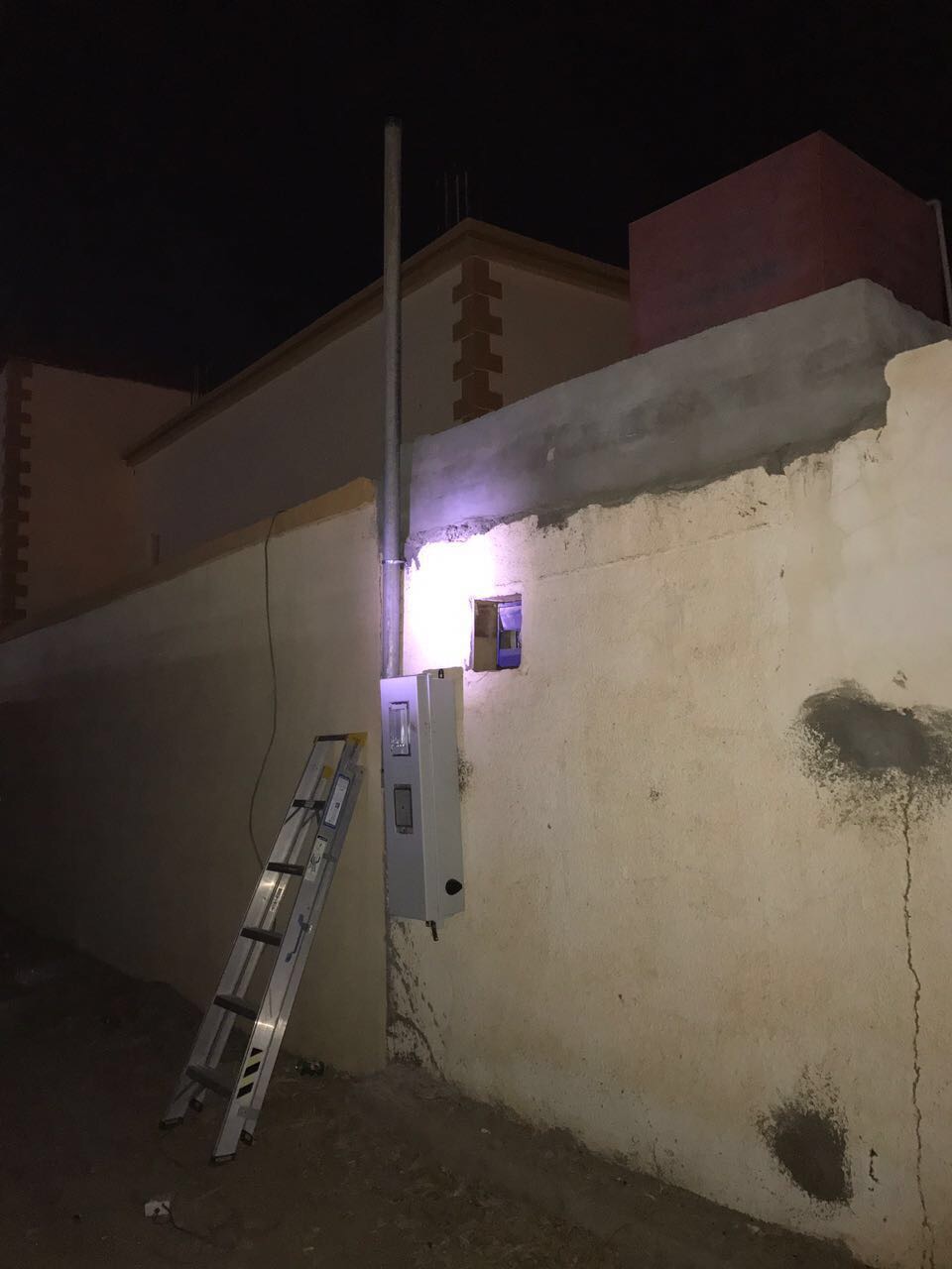 تجاوبًا مع “المواطن”.. كهرباء جازان تزيل العداد من منزل الدغريري