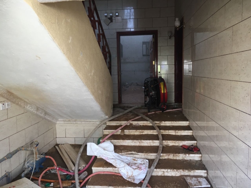 بالصور .. إصابة سيدة بحروق بليغة في حريق عمارة سكنية بالمدينة المنورة