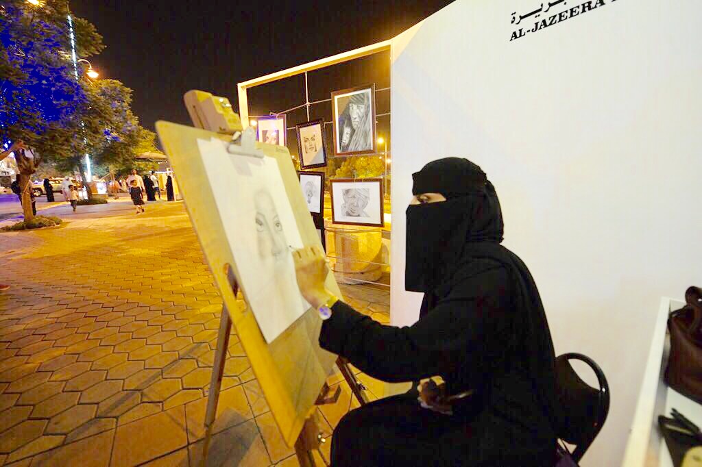 شارع الفن يخرج فناني وفنانات عسير إلى قلب عاصمة السياحة العربية أبها