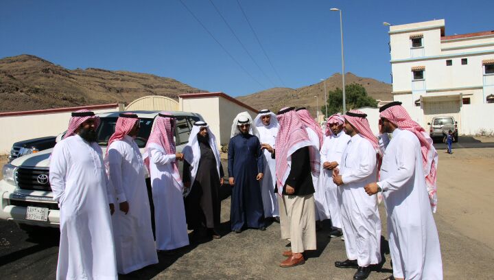 المجلس البلدي بسراة عبيدة يلتقي بأهالي مركز العرقين