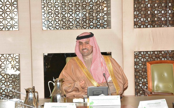 أمير الرياض: الملك يتابع ما أنجز في مشروع النقل العام