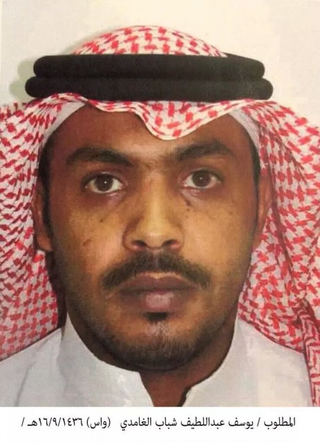 استشهاد رجل أمن في إطلاق نار بالطائف وضبط ثلاثة مشتبه بهم بحوزتهم أعلام #داعش وكواتم صوت