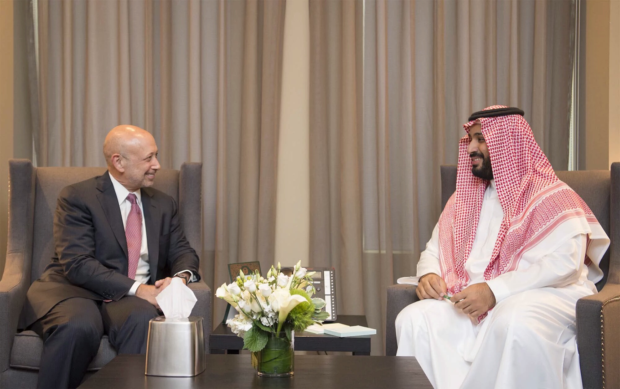 ولي ولي العهد يجتمع في نيويورك بشركات استثمارية لبحث مجالات الشراكة وفق ⁧#رؤية_السعودية_2030