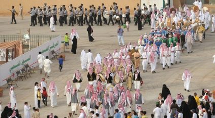 الجارديان البريطانية تتحدث عن الجنادرية: رمز الهوية السعودية