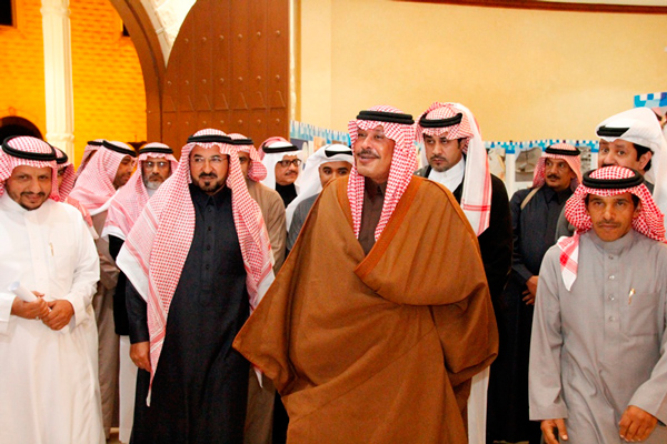 أمير منطقة الباحة يقف على التّجهيزات النّهائيّة لملتقى الباحة للإعلام