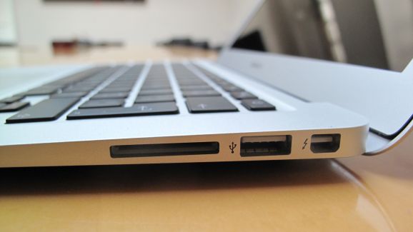 تأجيل إطلاق MacBook Air Retina 12 لآواخر العام الحالي