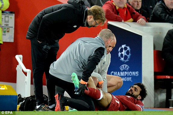 Mohamed Salah يُطمئن الجماهير بعد إصابته