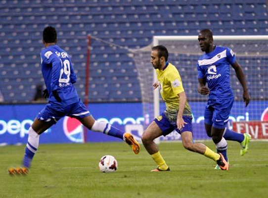 تجلّى الهلال وغاب النصر