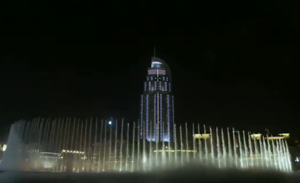 بالفيديو.. شاهد كيف شارك الإماراتيون احتفال المملكة باليوم الوطني؟