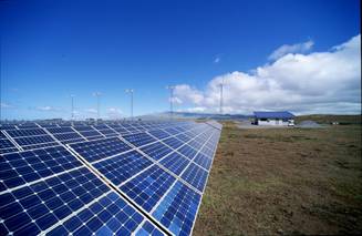 الكهرباء: غدًا موعد التقديم على الخلايا الشمسية الكهروضوئية الصغيرة للمنازل