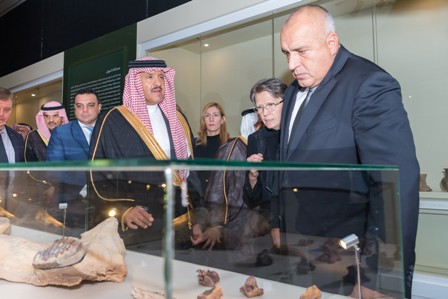 بالصور.. رئيس وزراء بلغاريا يزور معرض روائع آثار المملكة بالرياض