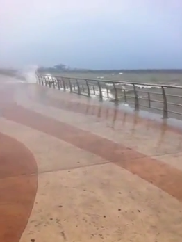بالفيديو.. هطول أمطار على جدة