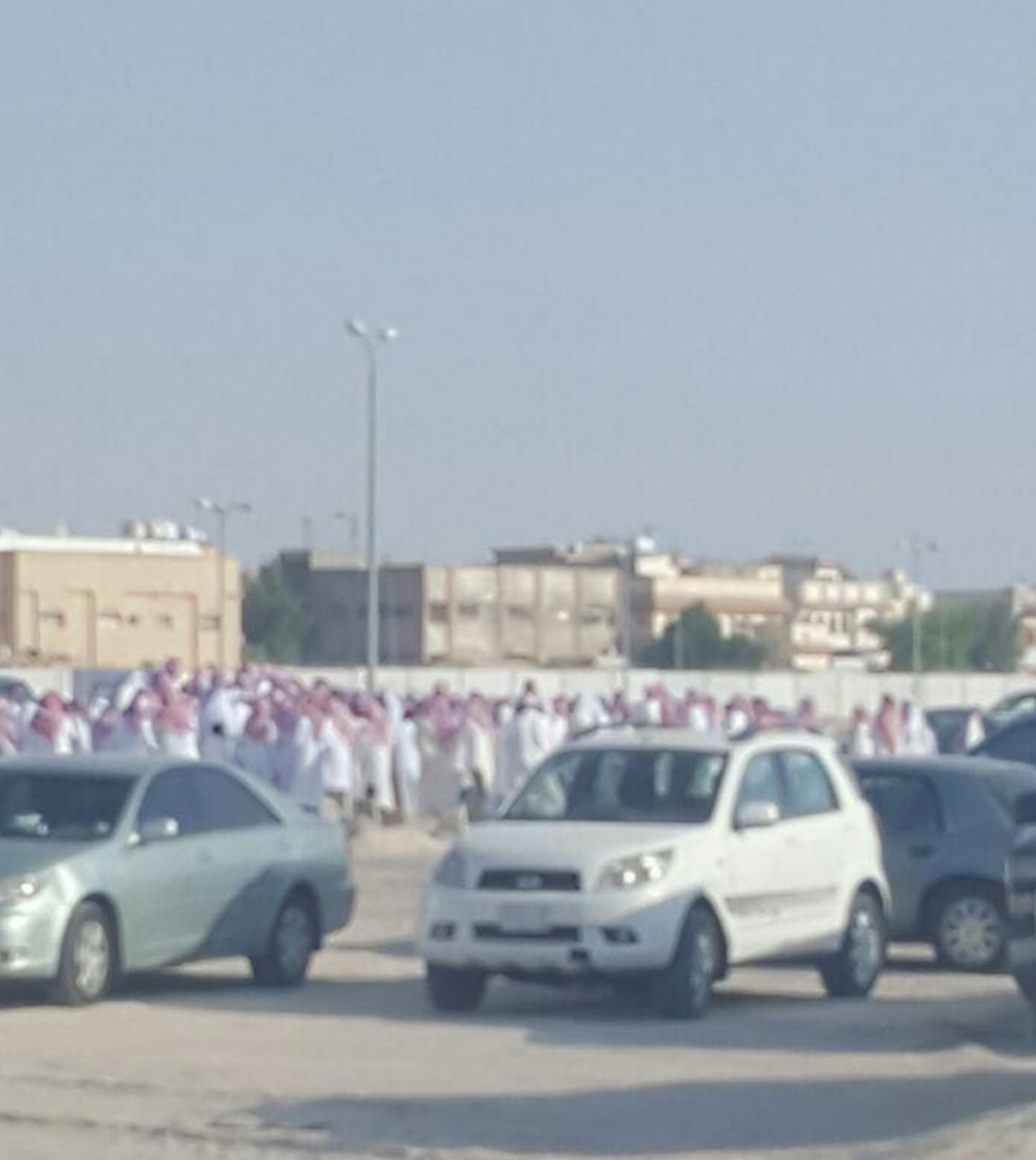 بالصور.. أهالي الأحساء يشيعون الطفلة ريم الرشيدي