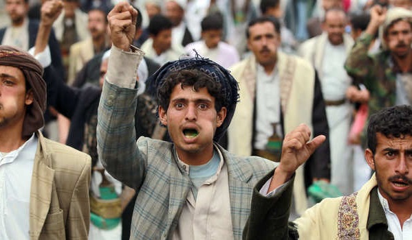 في صنعاء.. الحوثيون يحاصرون منزل الرئيس اليمني