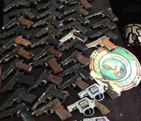 مجاهدو جازان يحبطون تهريب (60) مسدساً في “فيفا”