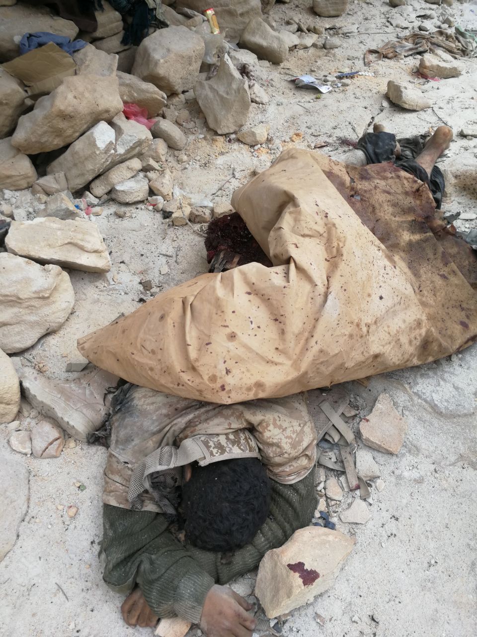 غارات التحالف تستهدف طقمًا حوثيًّا وتقتل 9 من الميليشيا في صرواح
