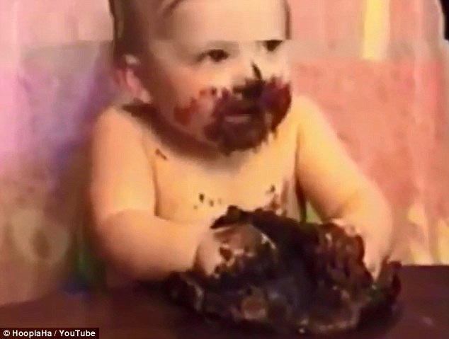 فيديو.. ردة فعل الأطفال لكعكة عيد ميلادهم الأول