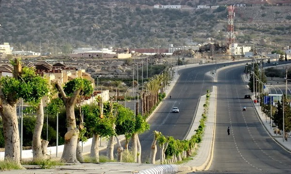 مدني الطائف يبحث عن آلية لتلافي خطر حفر الصرف المكشوفة