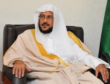 آل الشيخ يلتقي رؤساء مراكز الرياض ويستعرض جهودهم