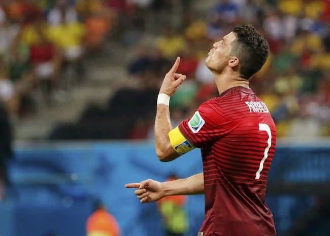 Portugal's Ronaldo reacts after missing a scoring opportunity during their 2014 World Cup G soccer match against the U.S. at the Amazonia arena in Manaus