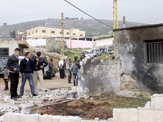 قتيل و4 جرحى في اشتباكات مسلحة بطرابلس اللبنانية