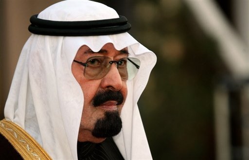الملك وولي العهد يعزيان أمير الكويت في وفاة الشيخ جابر ناصر