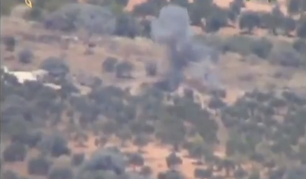 بالفيديو .. تفجير دبابة حربية تابعة لجيش بشار الأسد