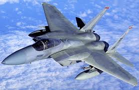 مقاتلات F-15 الامريكية تلاحق طائرة خاصة فوق الأطلسي