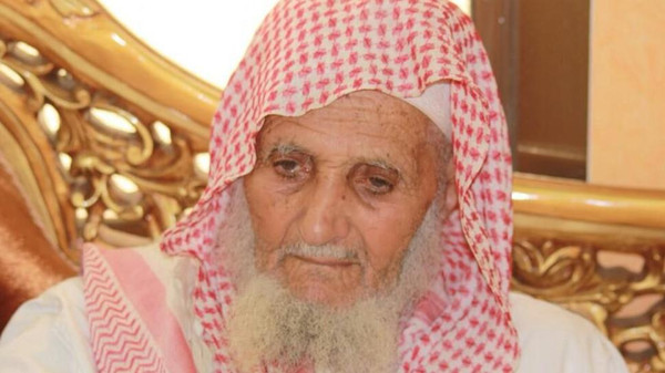 العم “زحاف” يتذكر كيفية طلبه رخصة من الملك عبدالعزيز