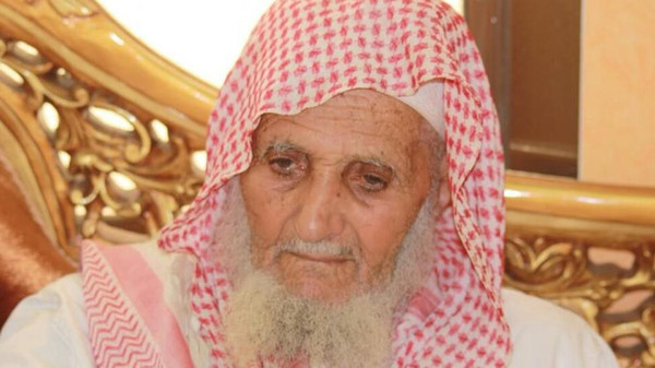 العم “زحاف” يتذكر كيفية طلبه رخصة من الملك عبدالعزيز