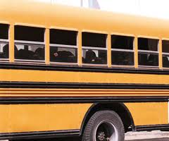 توقف حافلات النقل المدرسي بالطائف يحرم الطالبات من الحضور