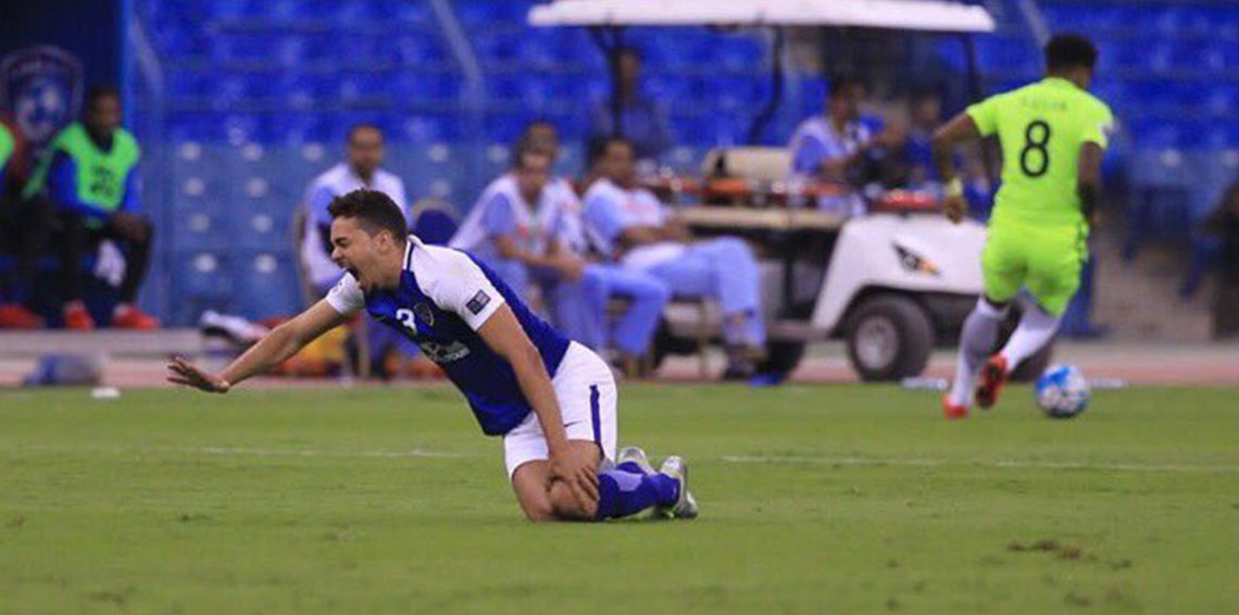 الهلال واوراوا .. سالم الدوسري يرتدي قميص إدواردو