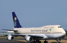 ” الخطوط السعودية” تخلي طائرةً قبل إقلاعها في جدة