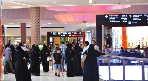 سماسرة زواج يتصيدون السعوديين في المطارات