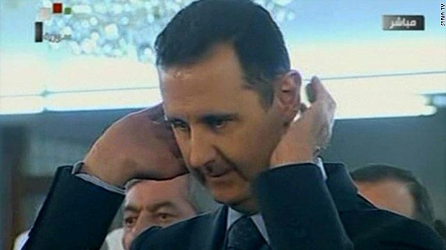 الأسد يظهر بصلاة العيد بعد أنباء عن استهداف “أحرار الشام” لموكبه