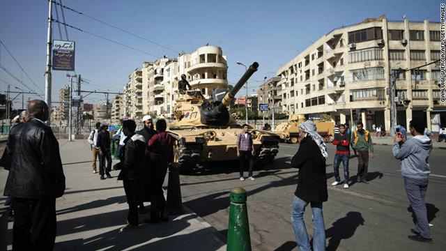جيش مصر يحذر من اعتداءات وينفي مبادرة “الإسلامي”