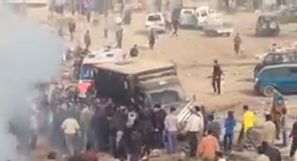بالفيديو.. مقتل 9 في انفجار سيارة مفخخة على الحدود السورية التركية