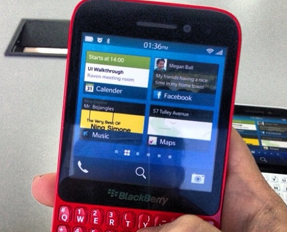 تسريب صور جديدة BlackBerry R10