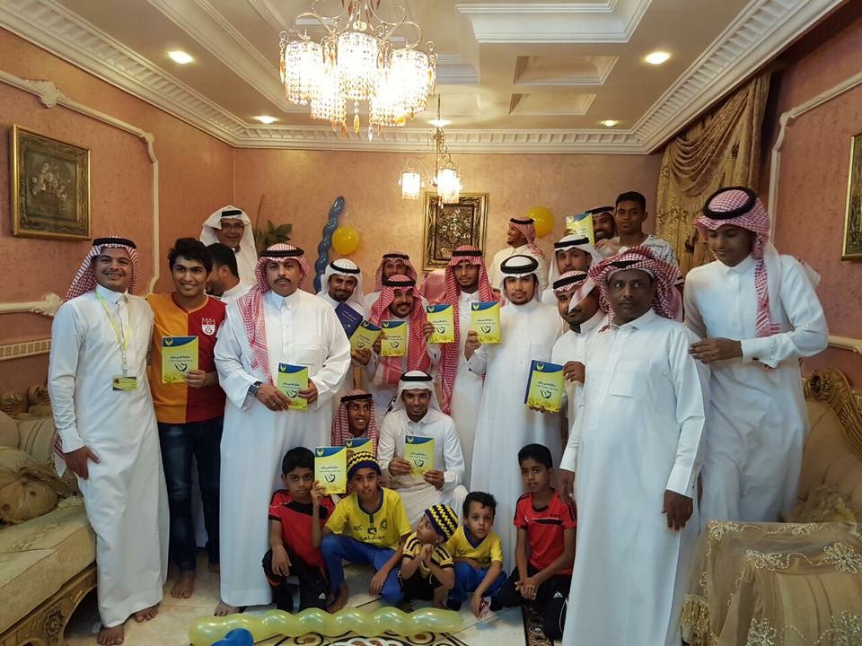 جماهير العالمي توثق إنجازاتها بـ”كتاب” يحمل شعار النصر