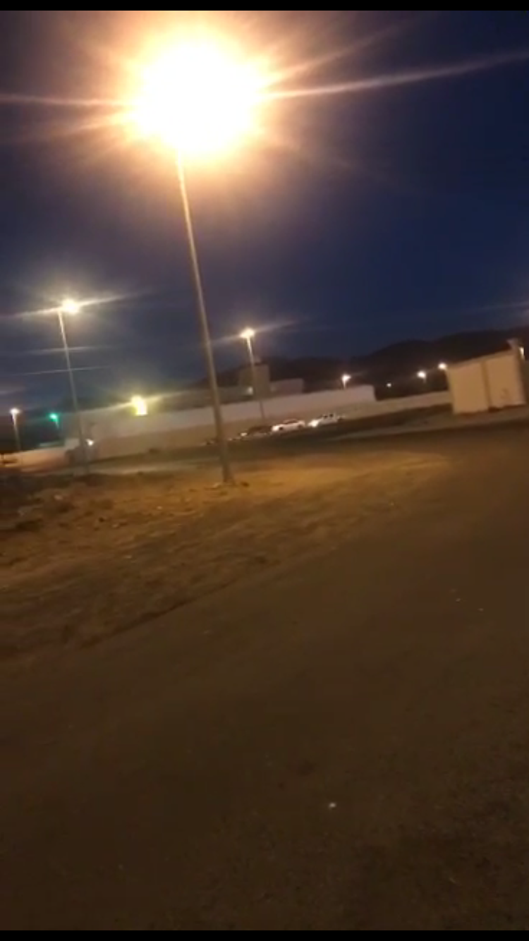 بالفيديو.. مواطن يوثق حادثاً شنيعاً بسبب المطبات العشوائية في سراة عبيدة