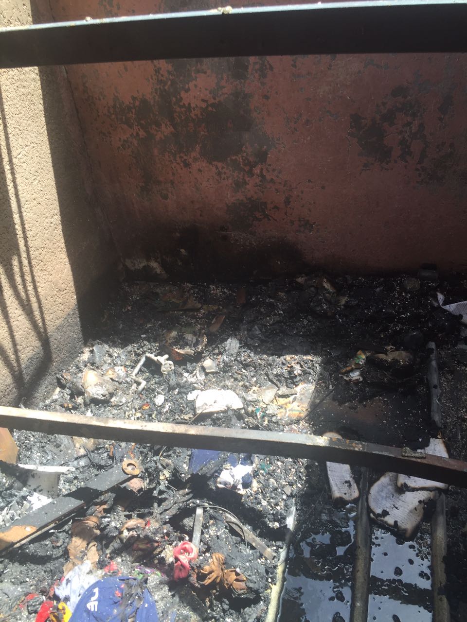 في شرورة.. العبث يُوديّ بحياة ثلاثة أطفال في حريق بمنزلهم