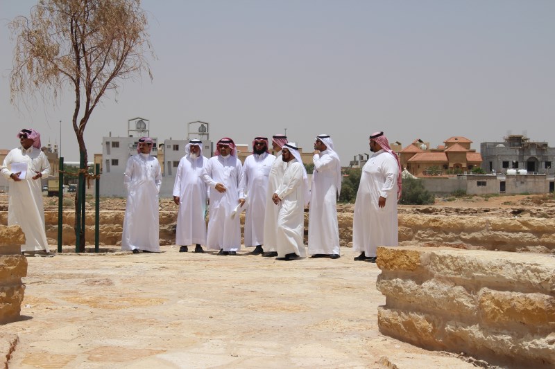 بلدي الرياض يقف ميدانيا على شكاوى المواطنين خلال “الزيارات البلدية”