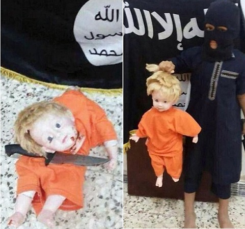 بالصورة ..”داعش” يدرب الأطفال على نحر “دمية”