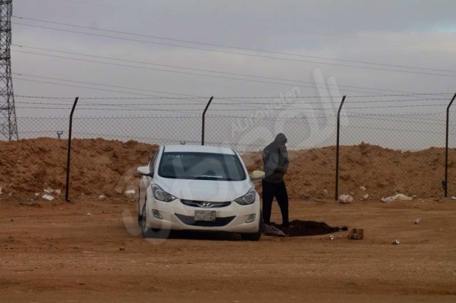 المطر يدفع الأسر للخروج والتنزه في البر