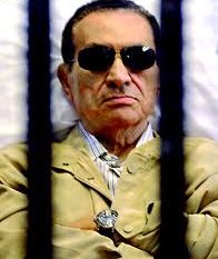 محكمة مصرية تخلي سبيل مبارك في قضية فتل المتظاهرين
