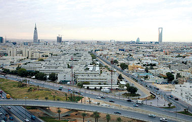 بسبب “كورونا”.. تأجيل الزيارة بمدينة الملك عبدالعزيز الطبية