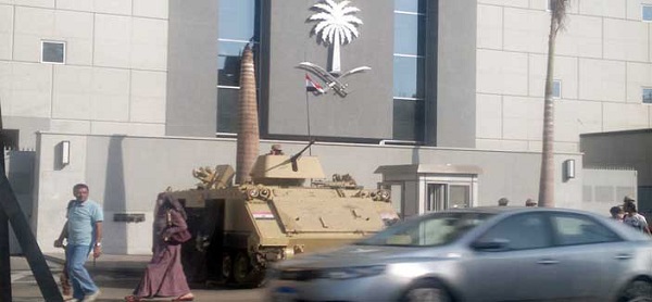 محكمة مصرية تمد أجل قضية اقتحام السفارة السعودية بالقاهرة