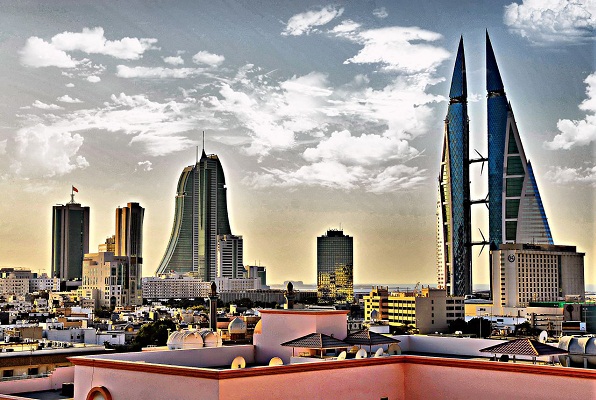 البحرين لمواطنيها في مناطق النزاع : عودوا لرشدكم
